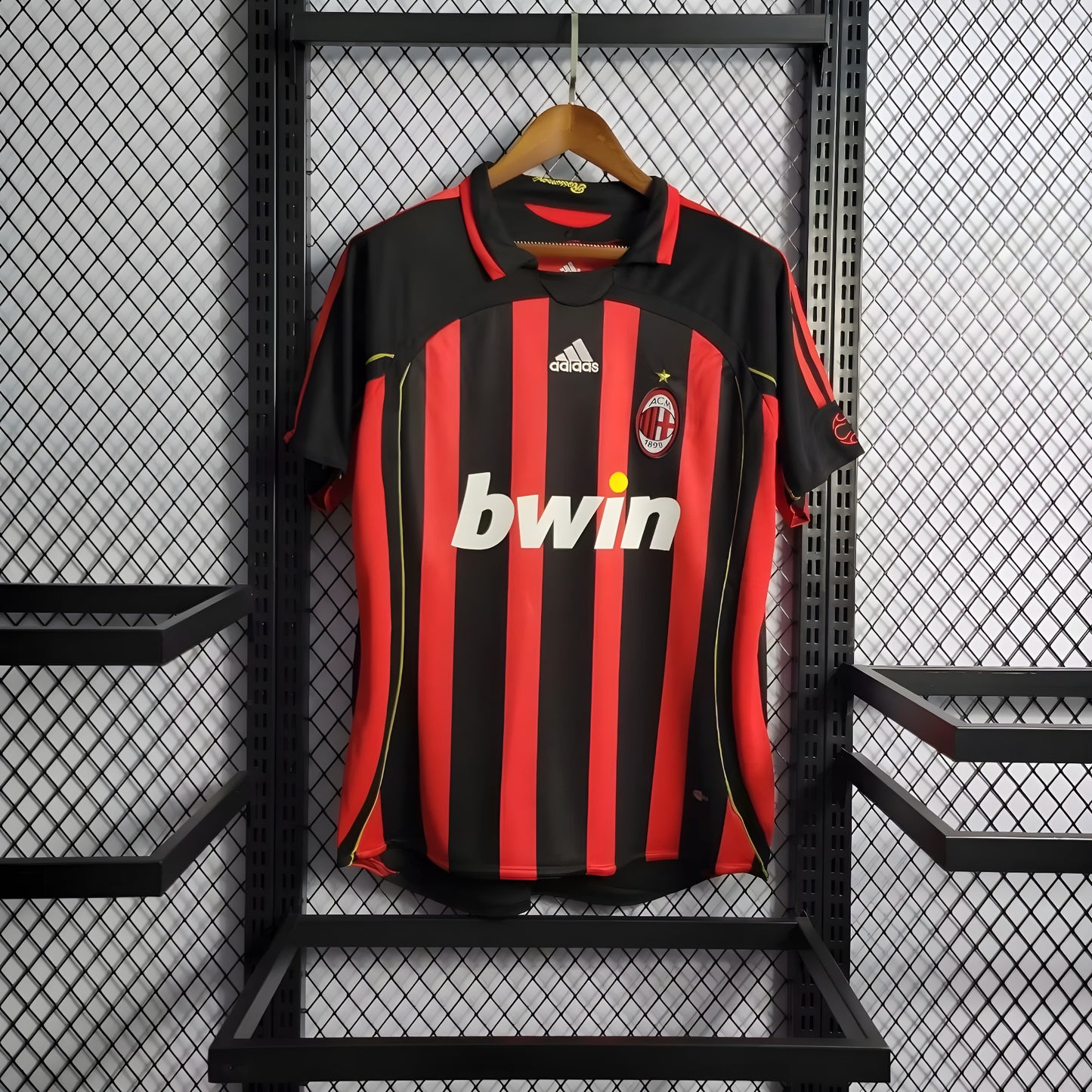 Camiseta local Ac Milan 06/07 retro