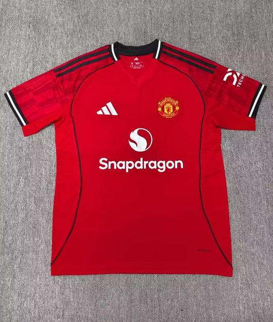 Camiseta local Manchester United 24/25