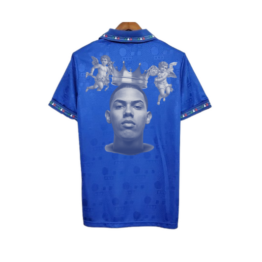 Camiseta de Mike Towers