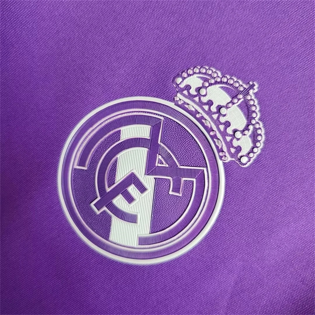 Camiseta visitante Real Madrid 16/17 retro