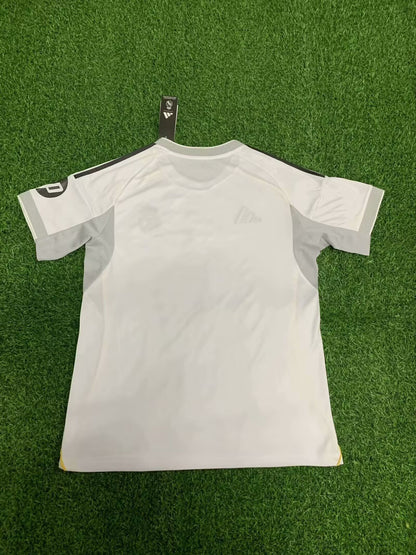 Primera equipación Real Madrid 25/26