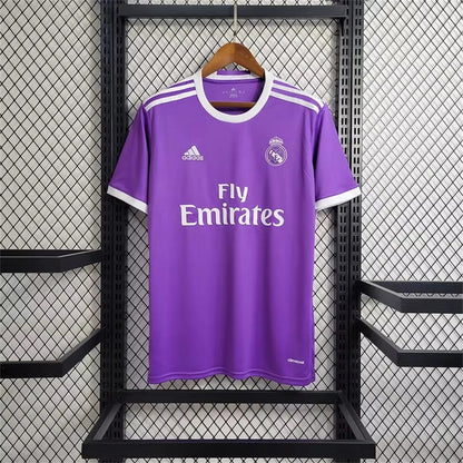 Camiseta visitante Real Madrid 16/17 retro