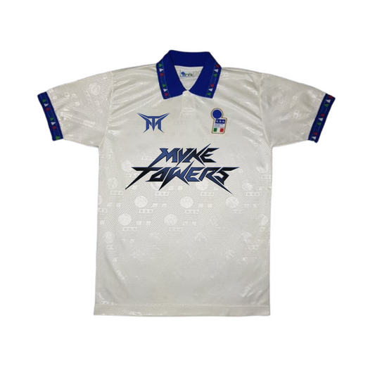 Camiseta de Mike Towers